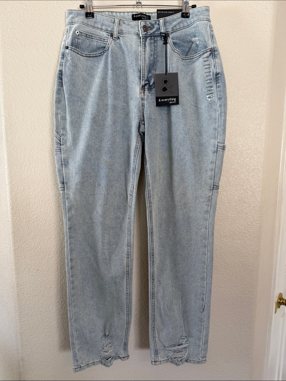 NWT - & Everything Denim Light Wash Relaxed Loose Fit Jeans Men’s Size 32 X 30